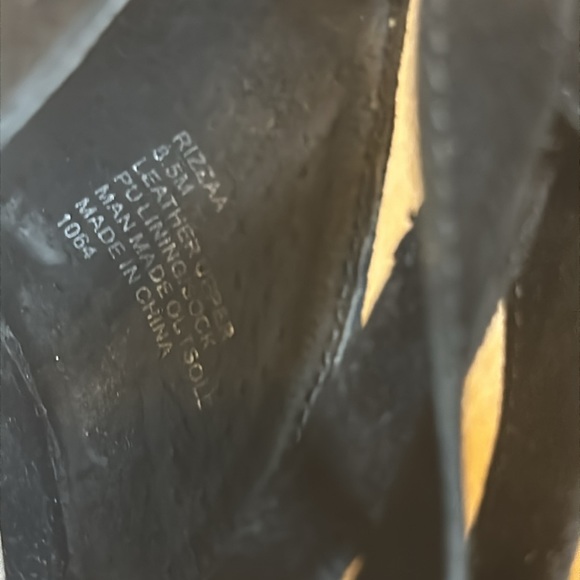 Steve Madden Rizzaa Black Suede Leather Heeled Sandals - Picture 6 of 6